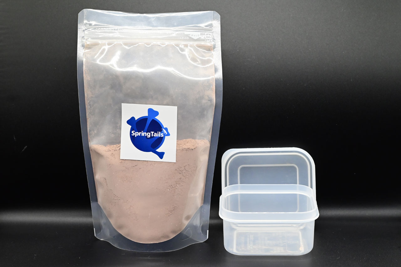 トビムシクレイとタッパー