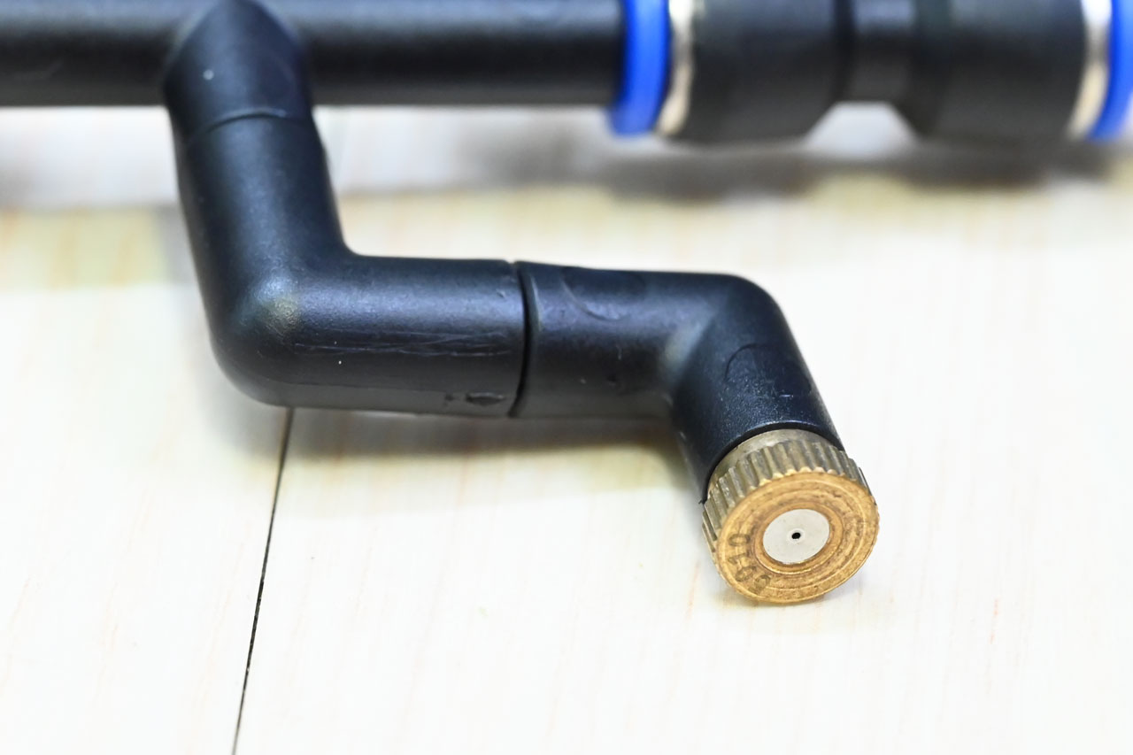 ポケットタイマー付きミストシステム、ミストノズルをアップ